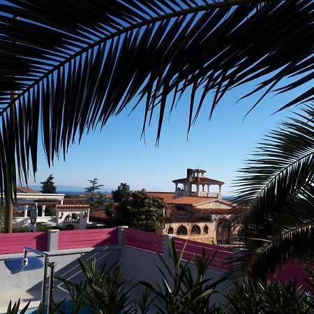 Helles Doppelzimmer Mit Bad, Terrasse Und Pool, Seperater Eingang, Liznjan, Istrien Ngoại thất bức ảnh