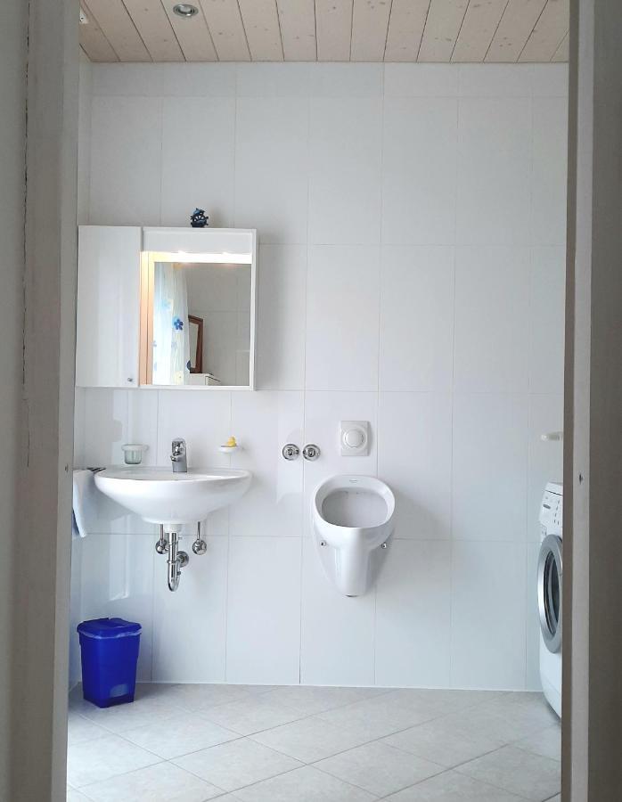 Helles Doppelzimmer Mit Bad, Terrasse Und Pool, Seperater Eingang, Liznjan, Istrien Ngoại thất bức ảnh